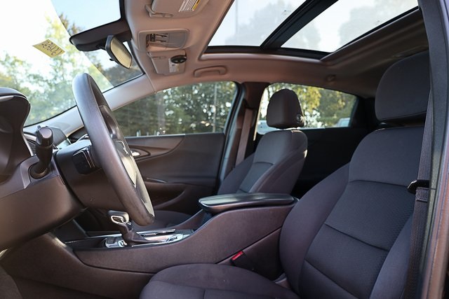 2022 Chevrolet Malibu 1LT photo 28