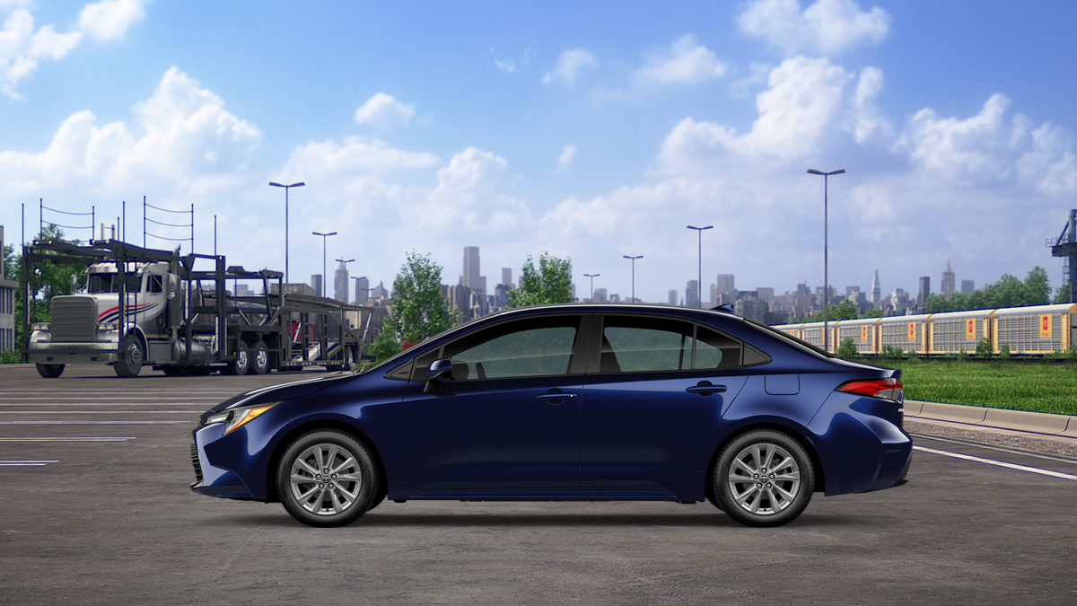 2026 Toyota Corolla LE photo 4