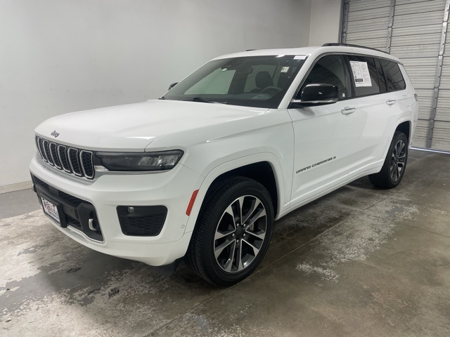 2023 Jeep Grand Cherokee Overland photo 8