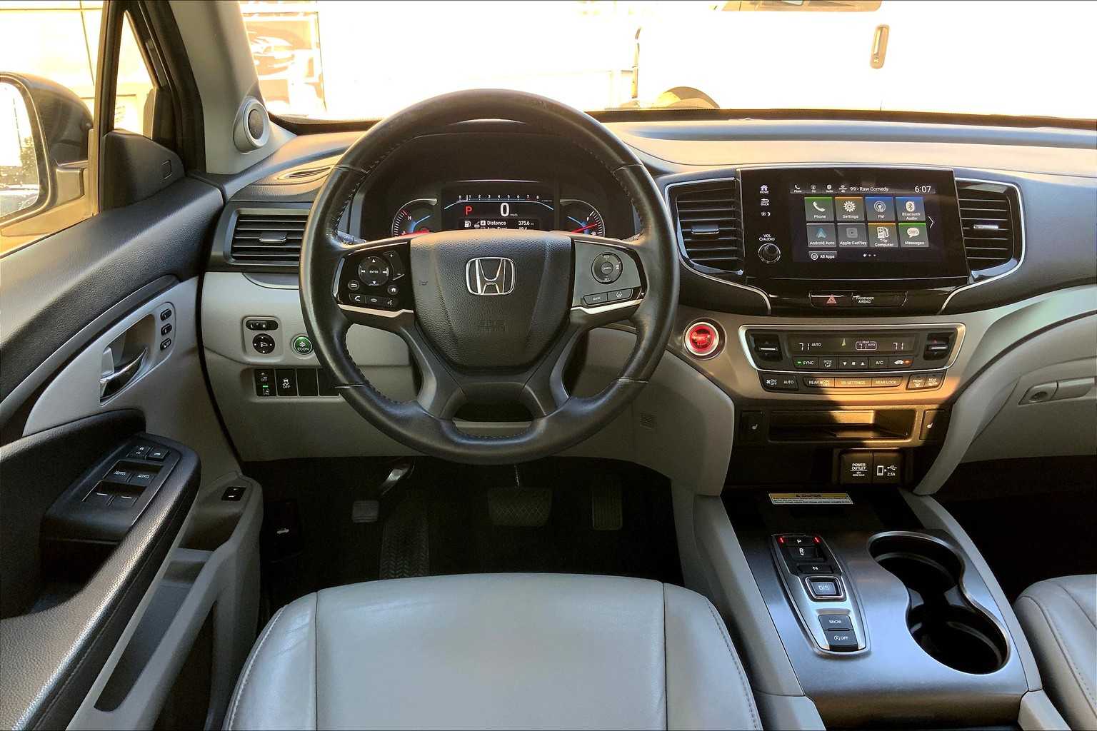 2021 Honda Pilot Special Edition photo 4