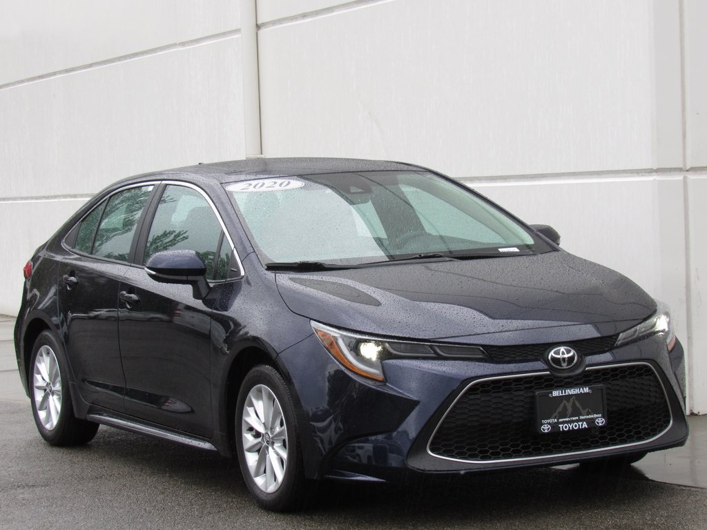 2020 Toyota Corolla XLE photo 2