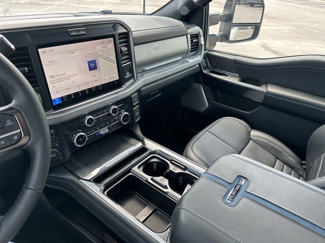2025 Ford F-250 Platinum photo 33