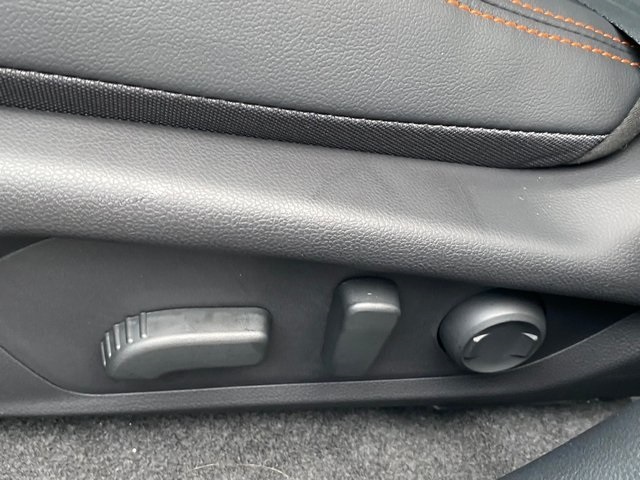 2025 Subaru Crosstrek Limited photo 12