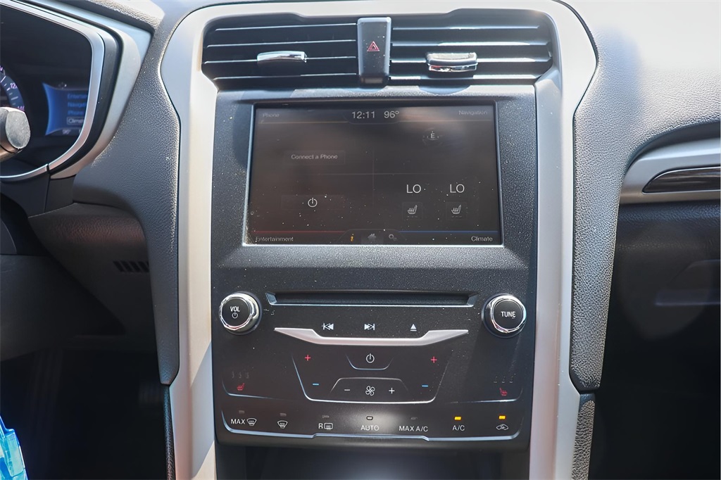 2015 Ford Fusion SE photo 13