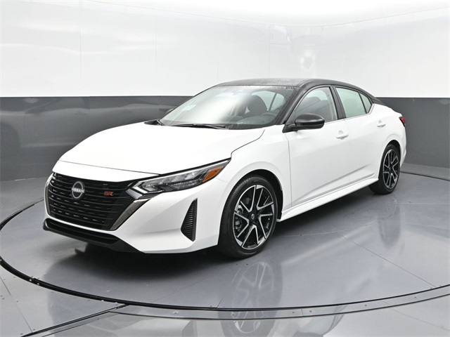 2025 Nissan Sentra SR's photo
