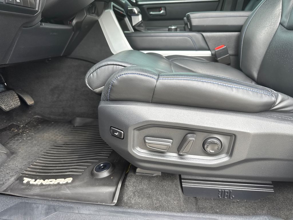 2023 Toyota Tundra Platinum photo 9