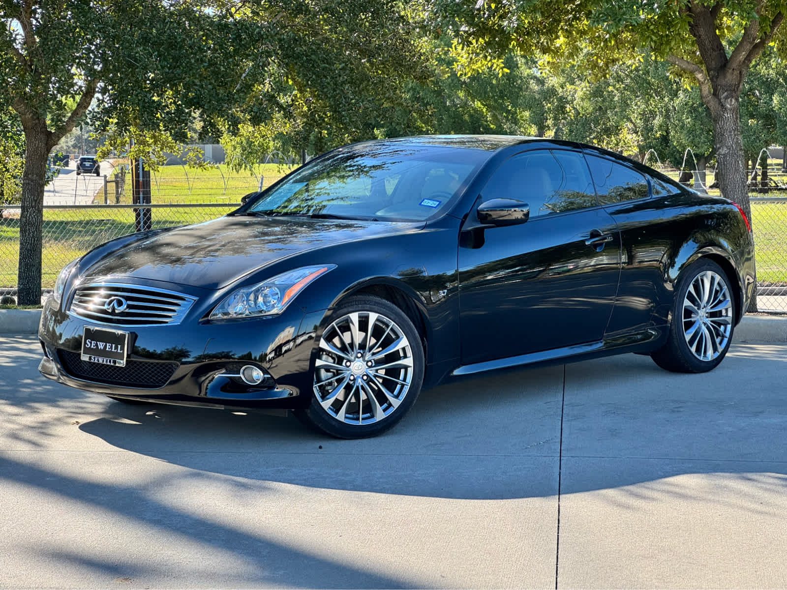 2014 INFINITI Q60 Coupe Base