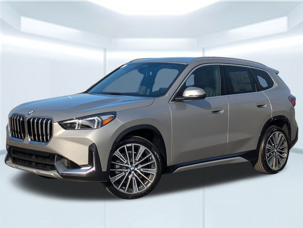 2026 BMW X1 28i's photo