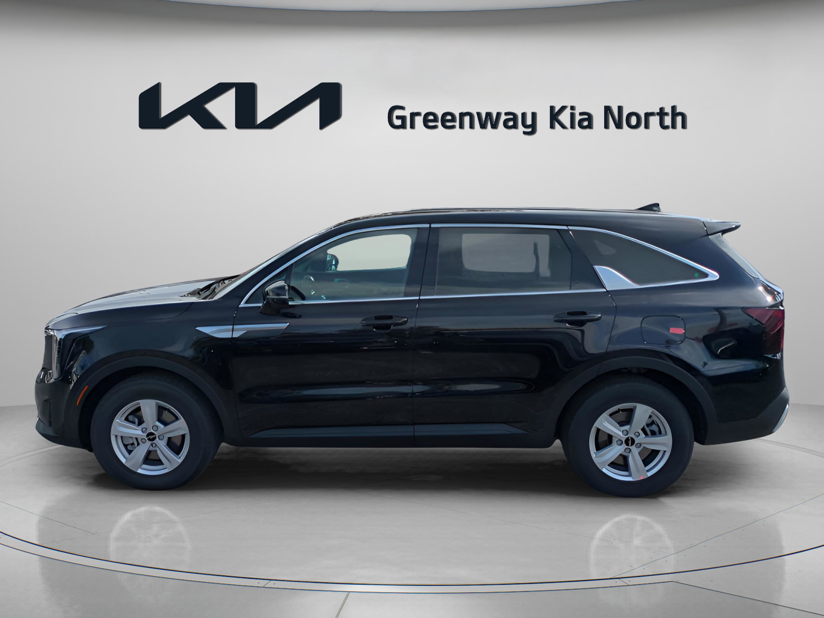 2026 Kia Sorento LX photo 3