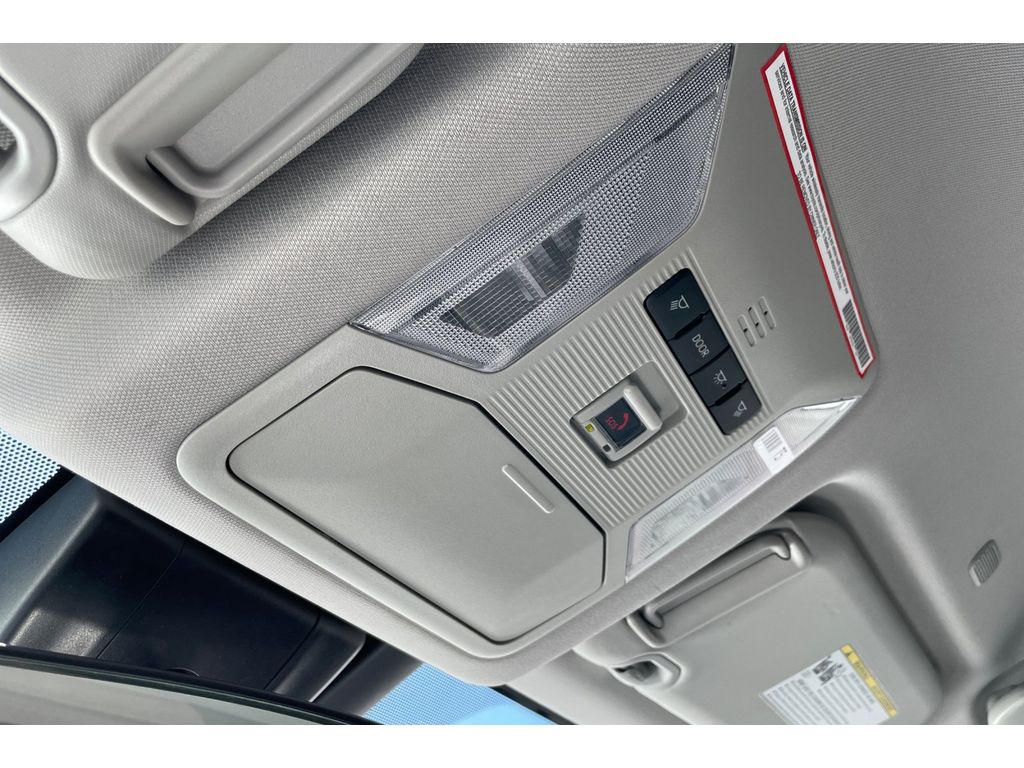 2023 Toyota RAV4 XLE photo 21