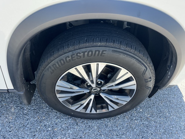 2023 Nissan Rogue SV photo 7