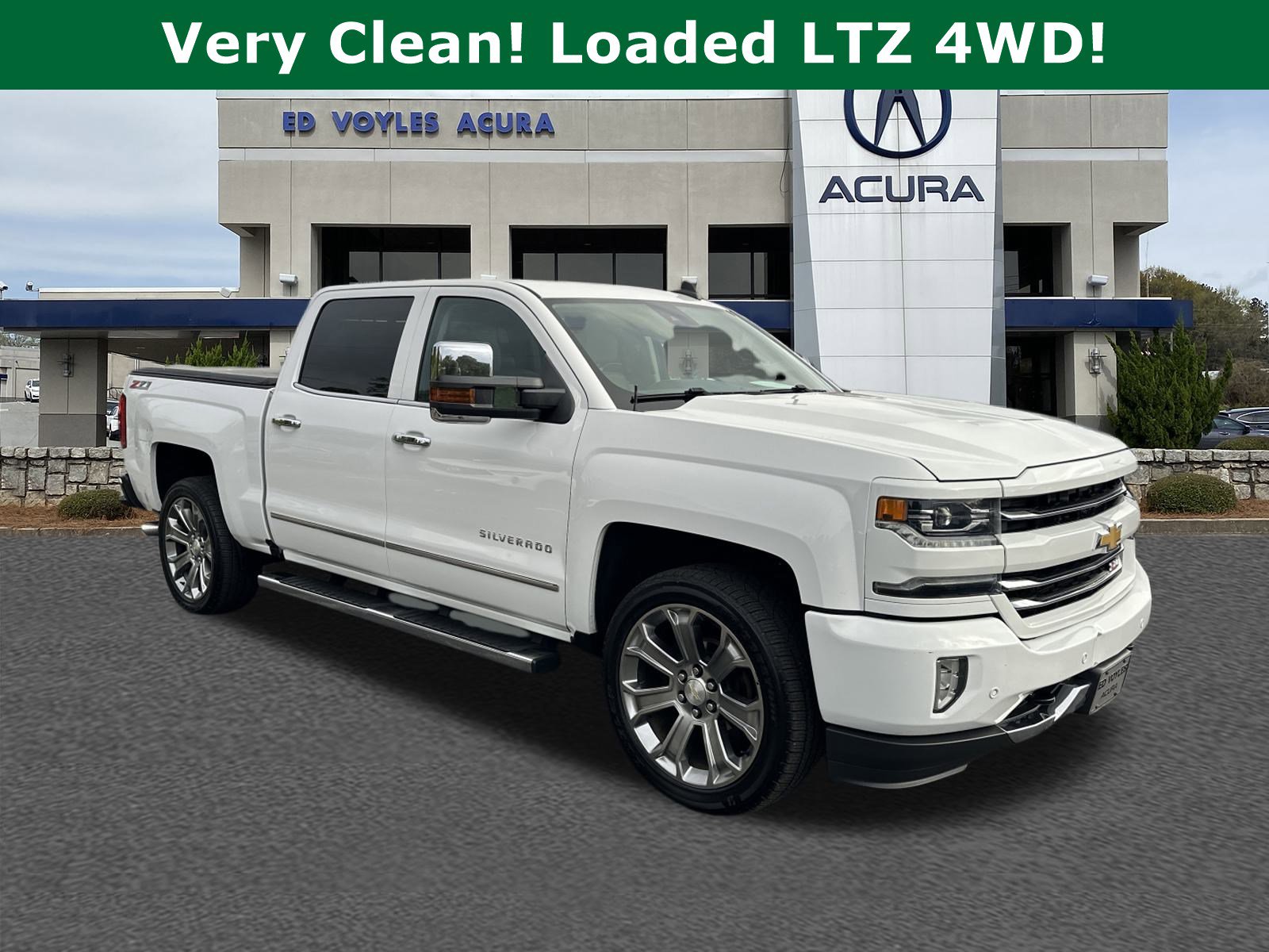 2017 Chevrolet Silverado 1500 LTZ photo 3