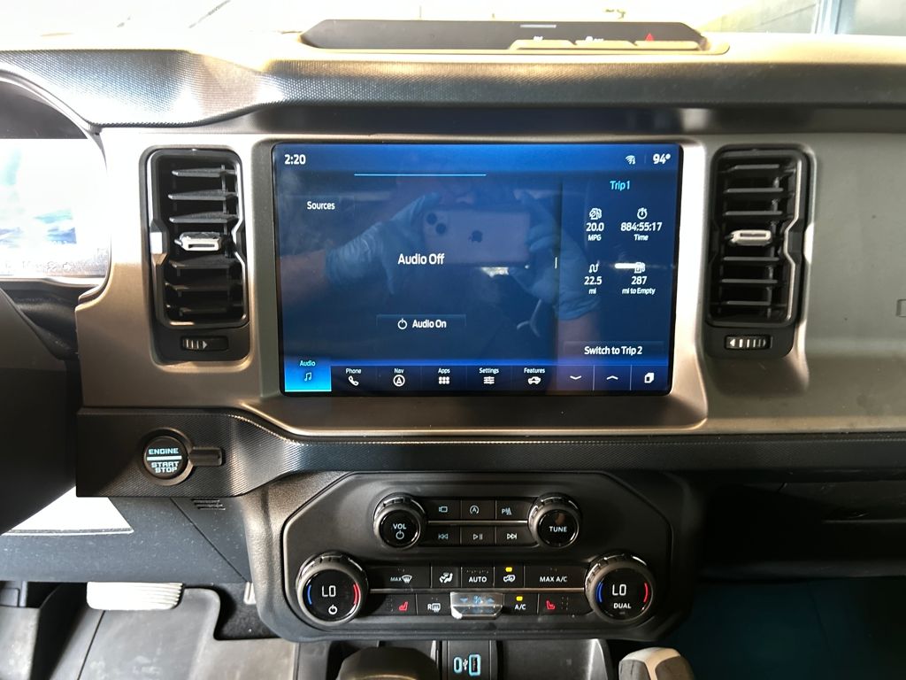 2021 Ford Bronco Outer Banks photo 12