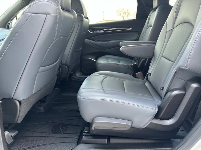 2022 Buick Enclave Essence photo 54
