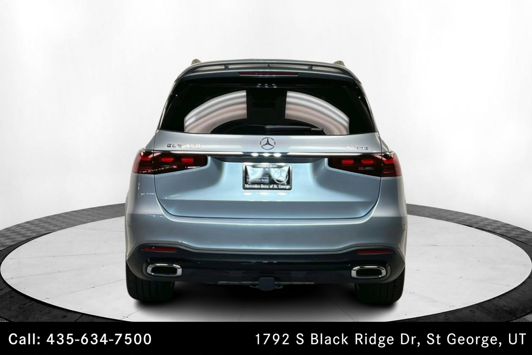 2025 Mercedes Benz GLS 450 4MATIC photo 3