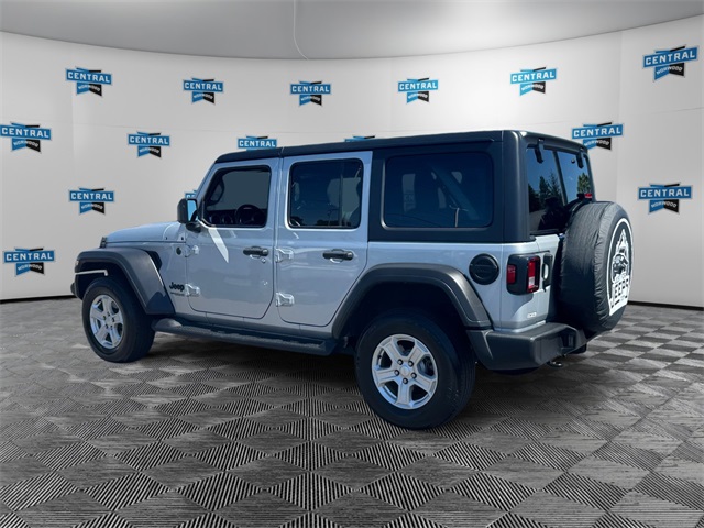 2022 Jeep Wrangler Unlimited Sport S photo 3