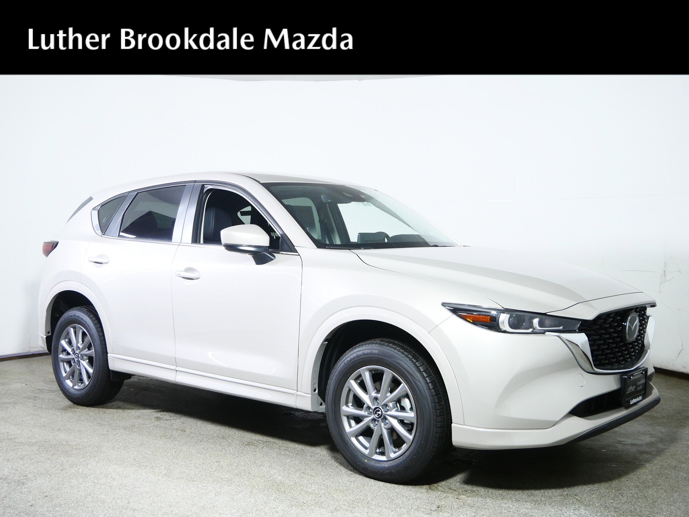 2025 Mazda CX-5 S Select Package's photo