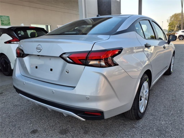 2025 Nissan Versa S photo 8