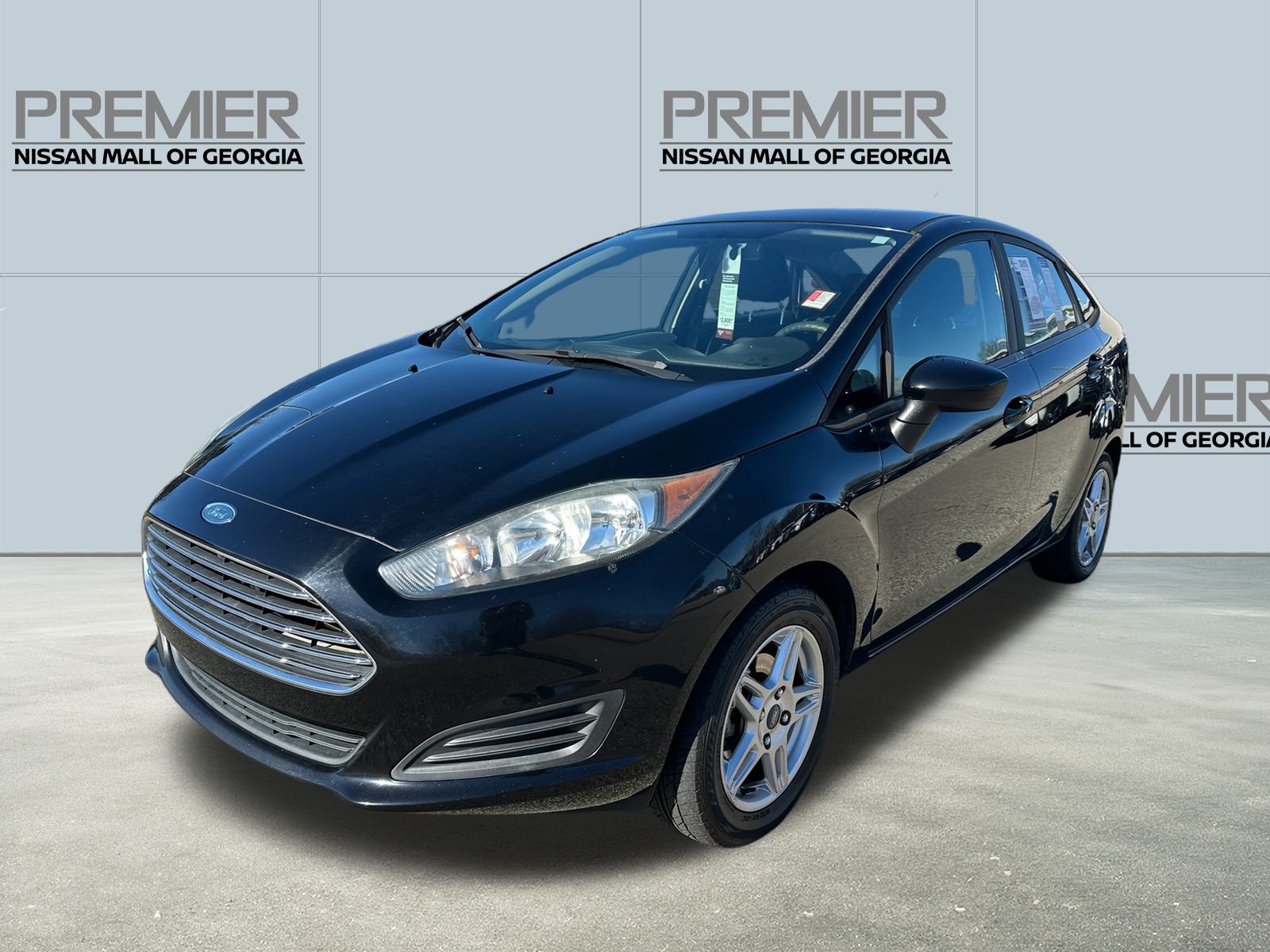 2019 Ford Fiesta SE's photo