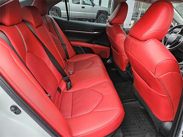 2021 Toyota Camry Hybrid XSE photo 12