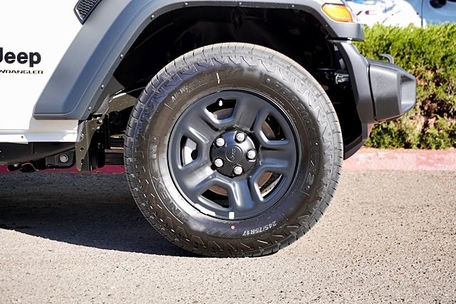 New 2026 Bright White Clear-Coat Exterior Paint Jeep Sport image 8