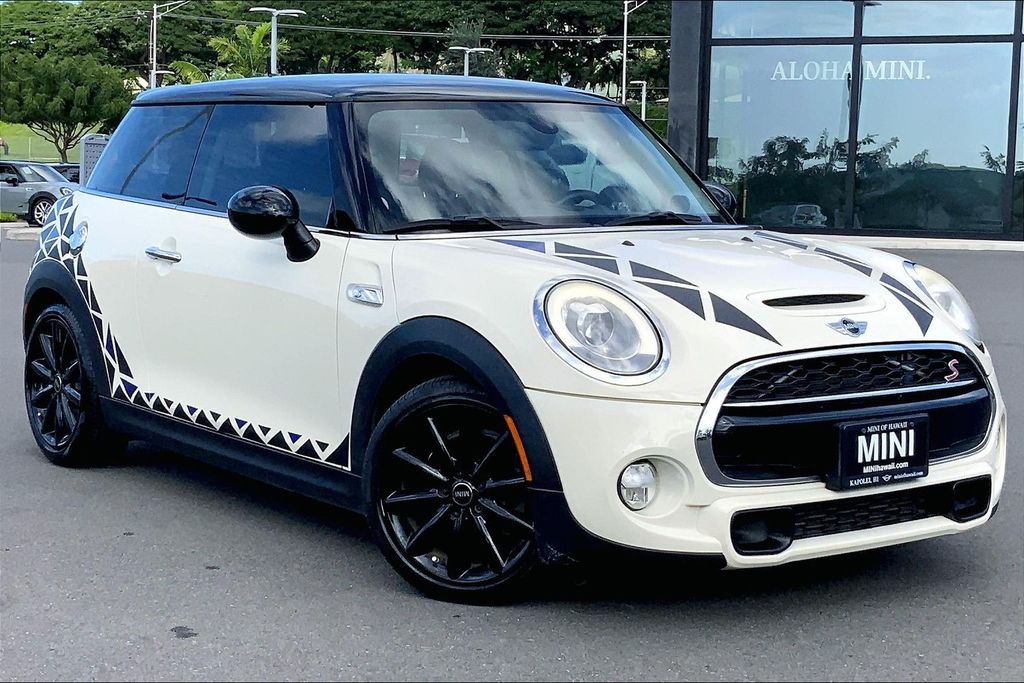2018 MINI Cooper S's photo