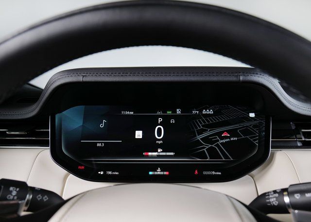 2025 Land Rover Range Rover SE photo 15