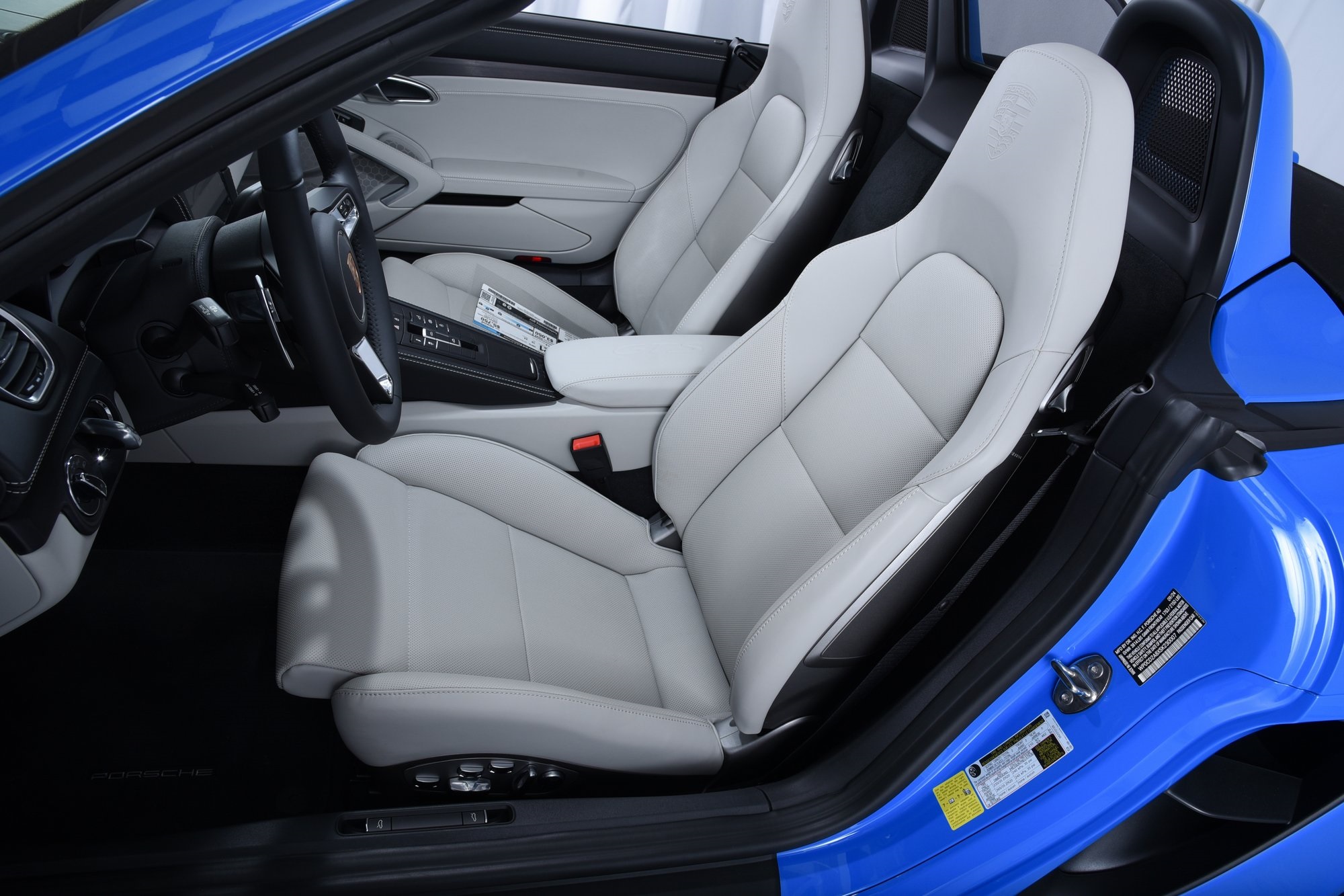 2025 Porsche Boxster GTS 4.0 photo 5