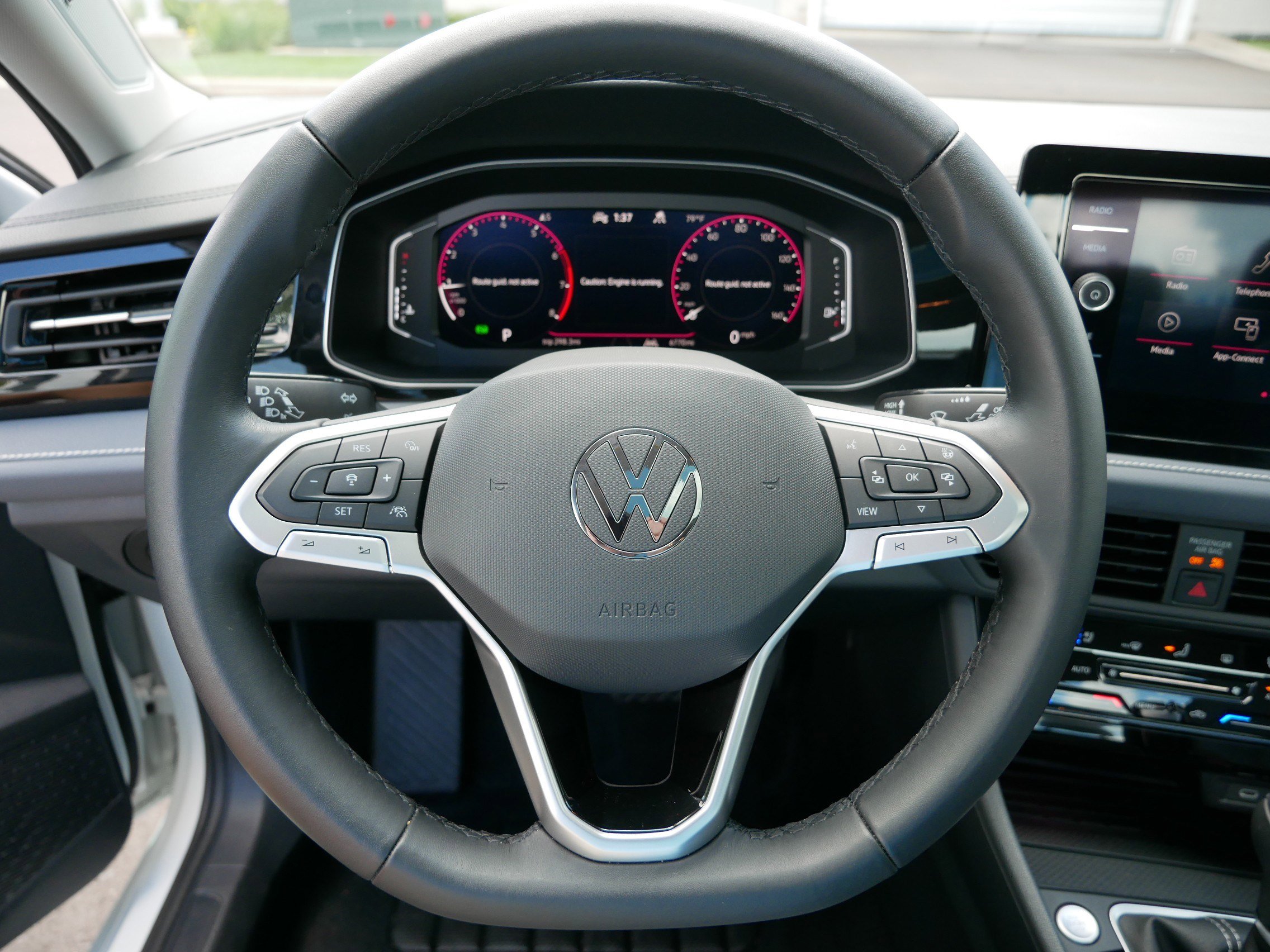 2025 Volkswagen Jetta SEL photo 24