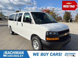 2025 Chevrolet Express Passenger LS's photo
