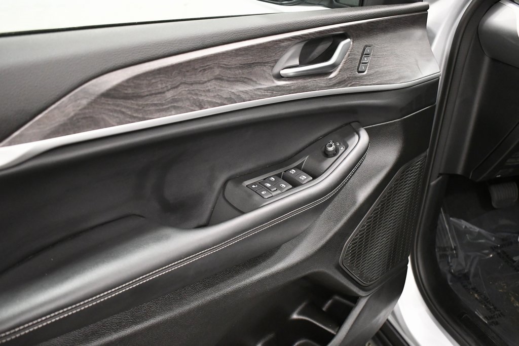 2024 Jeep Grand Cherokee Limited photo 13