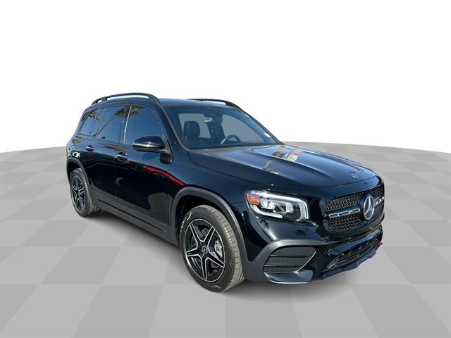 2023 Mercedes Benz GLB 250 photo 2