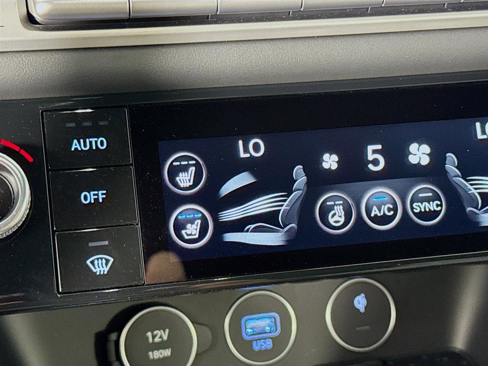 2025 Genesis G70 3.3T Sport Prestige photo 23