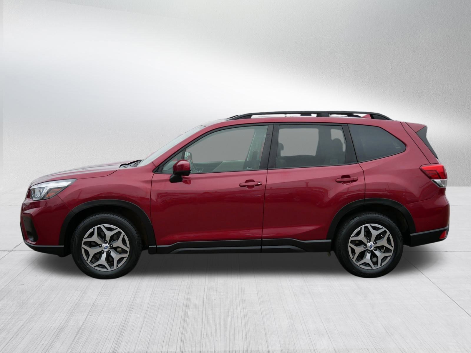 2020 Subaru Forester Premium photo 4