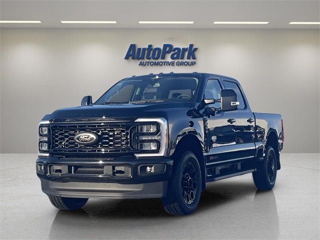 2025 Ford F-350 Lariat photo 2
