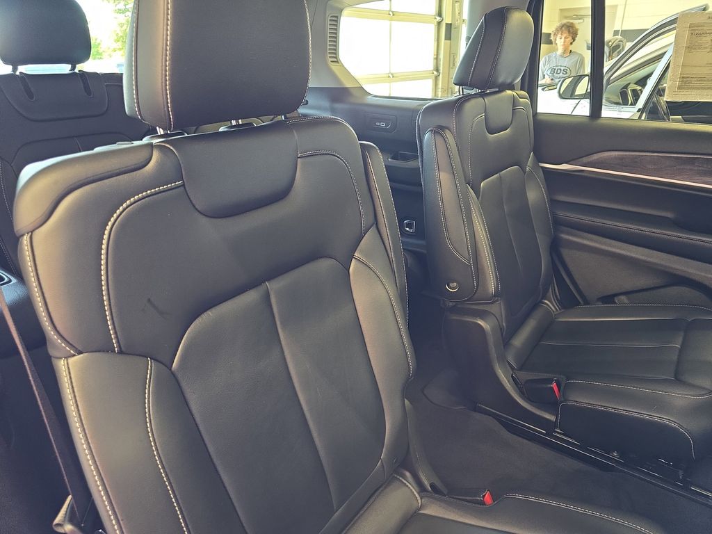 2021 Jeep Grand Cherokee Limited photo 12