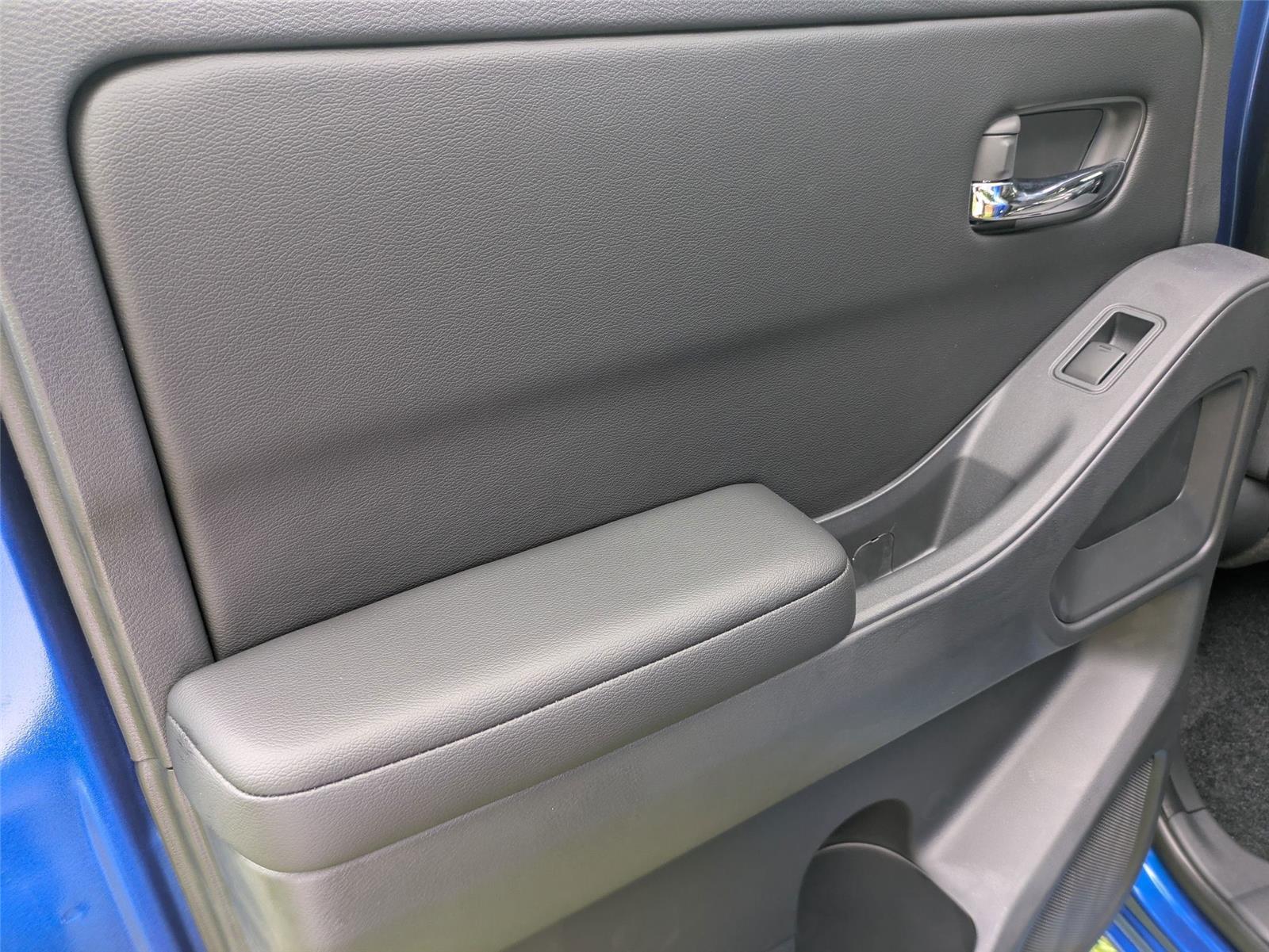 2026 Nissan Frontier SV photo 23