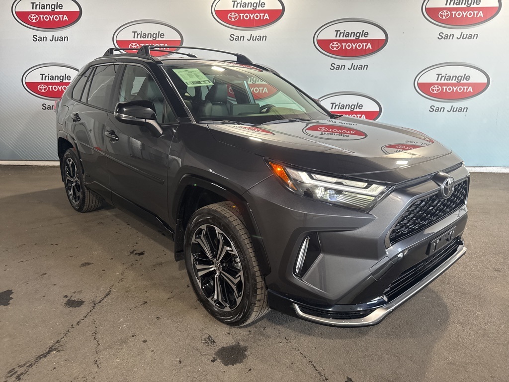 2025 Toyota RAV4 Hybrid XSE photo 3