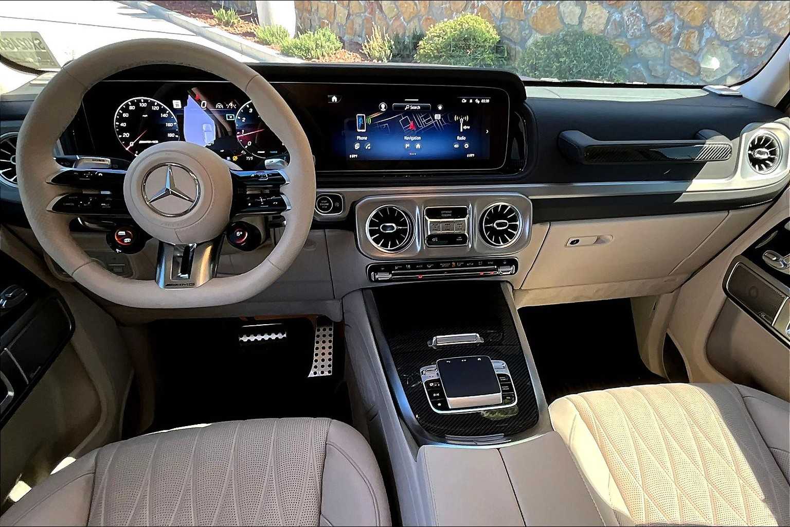 2025 Mercedes Benz G AMG 63 photo 14