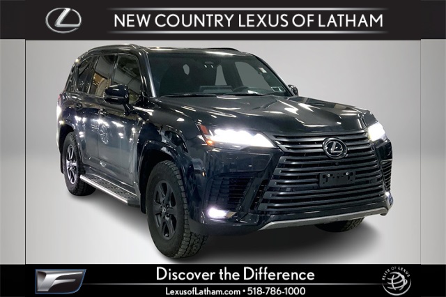 2025 Lexus LX Overtrail's photo