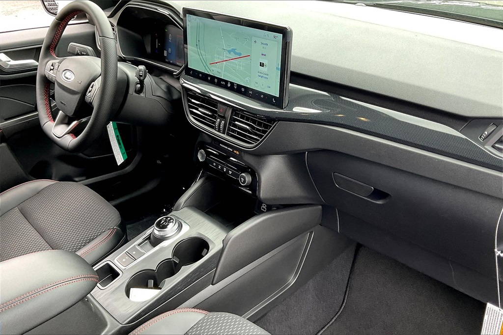 2025 Ford Escape Hybrid ST-Line Select photo 9