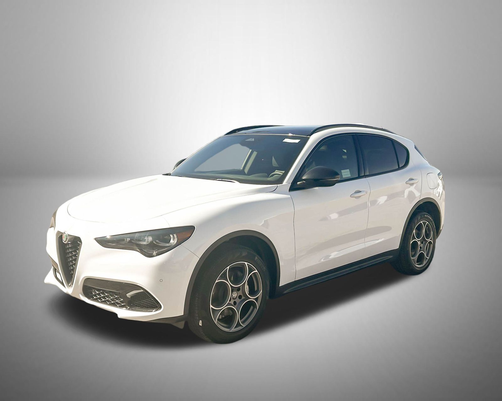 2025 Alfa Romeo Stelvio Base's photo