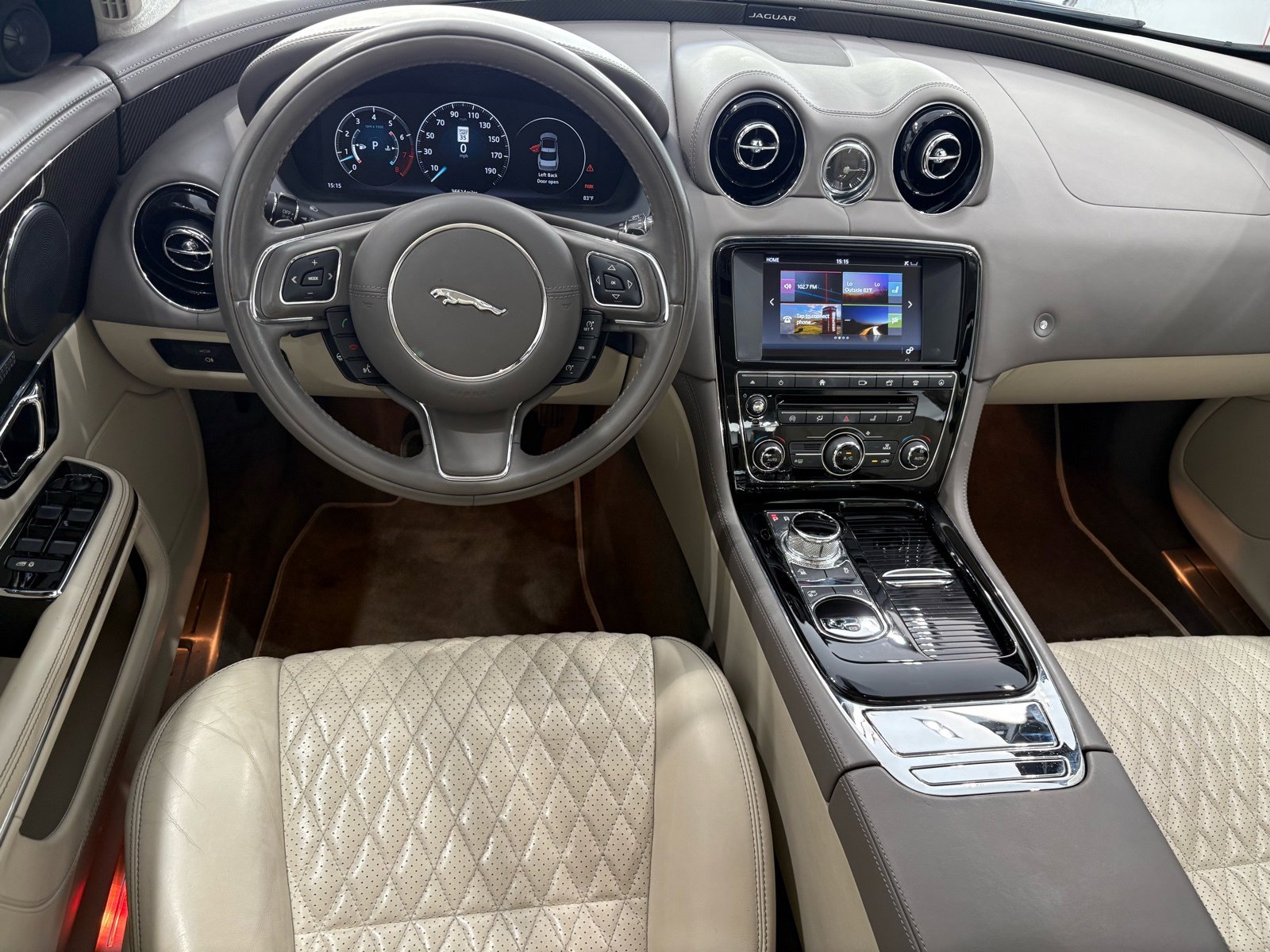 2017 Jaguar XJ L Supercharged photo 11