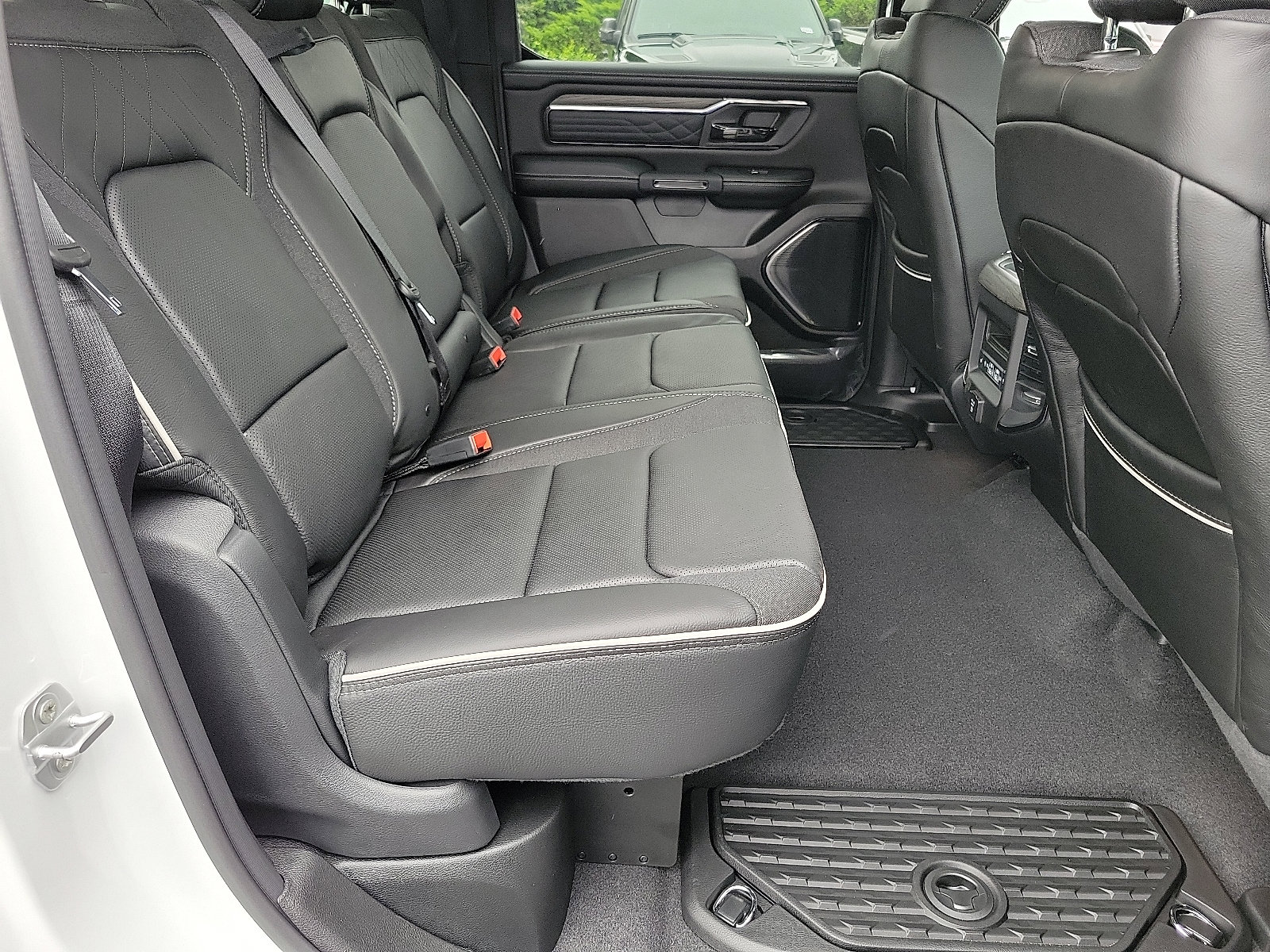 2025 Ram 1500 Limited photo 16