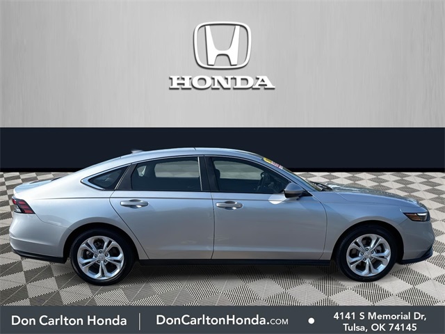 2025 Honda Accord LX photo 2