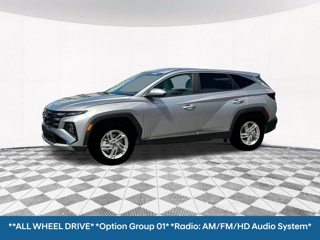 2025 Hyundai Tucson SE photo 2