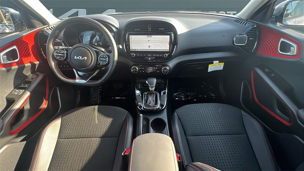 2025 Kia Soul GT-Line photo 13