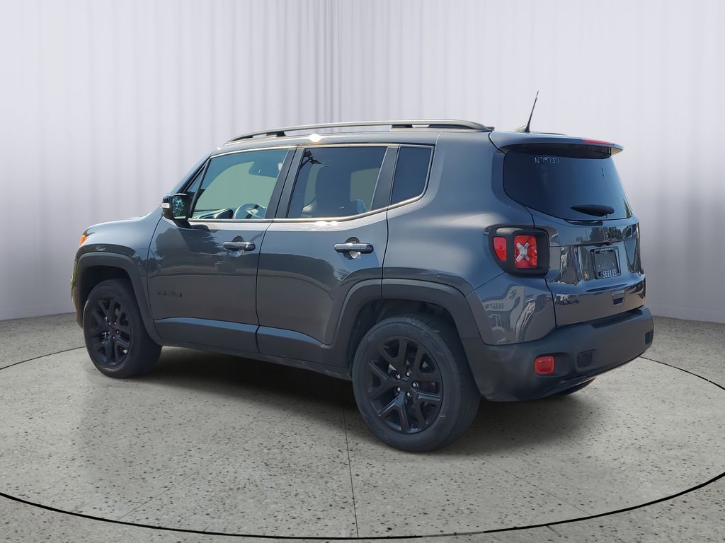 2022 Jeep Renegade Altitude photo 2