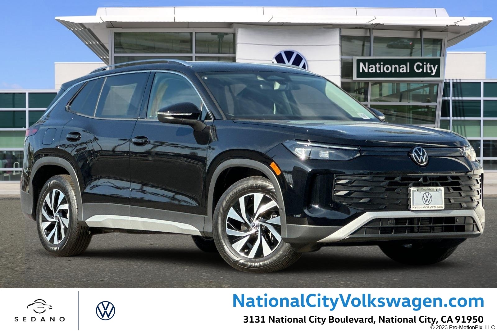2025 Volkswagen Tiguan S's photo