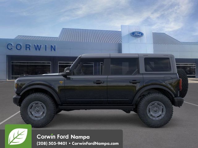 2025 Ford Bronco Badlands photo 3